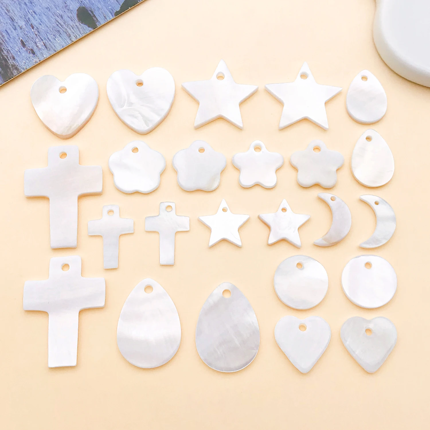 5/24pcs White Star Round Mother of Pearl Shell Charms Natural Shell Necklace Pendants for Jewelry Making DIY Earring Accessories