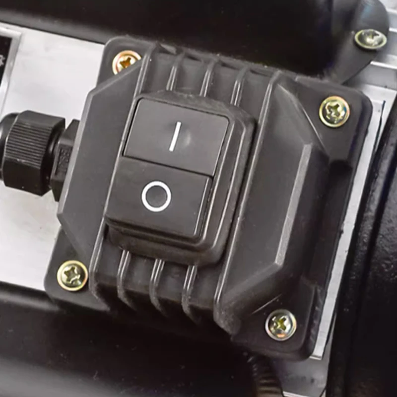 

2XZ-0,5 Роторно-лопастной двухступенчатый вакуумный насос 0,5 л/с Всасывающий воздушный насос Лабораторный аспиратор AC 220 В Промышленная вакуумная машина