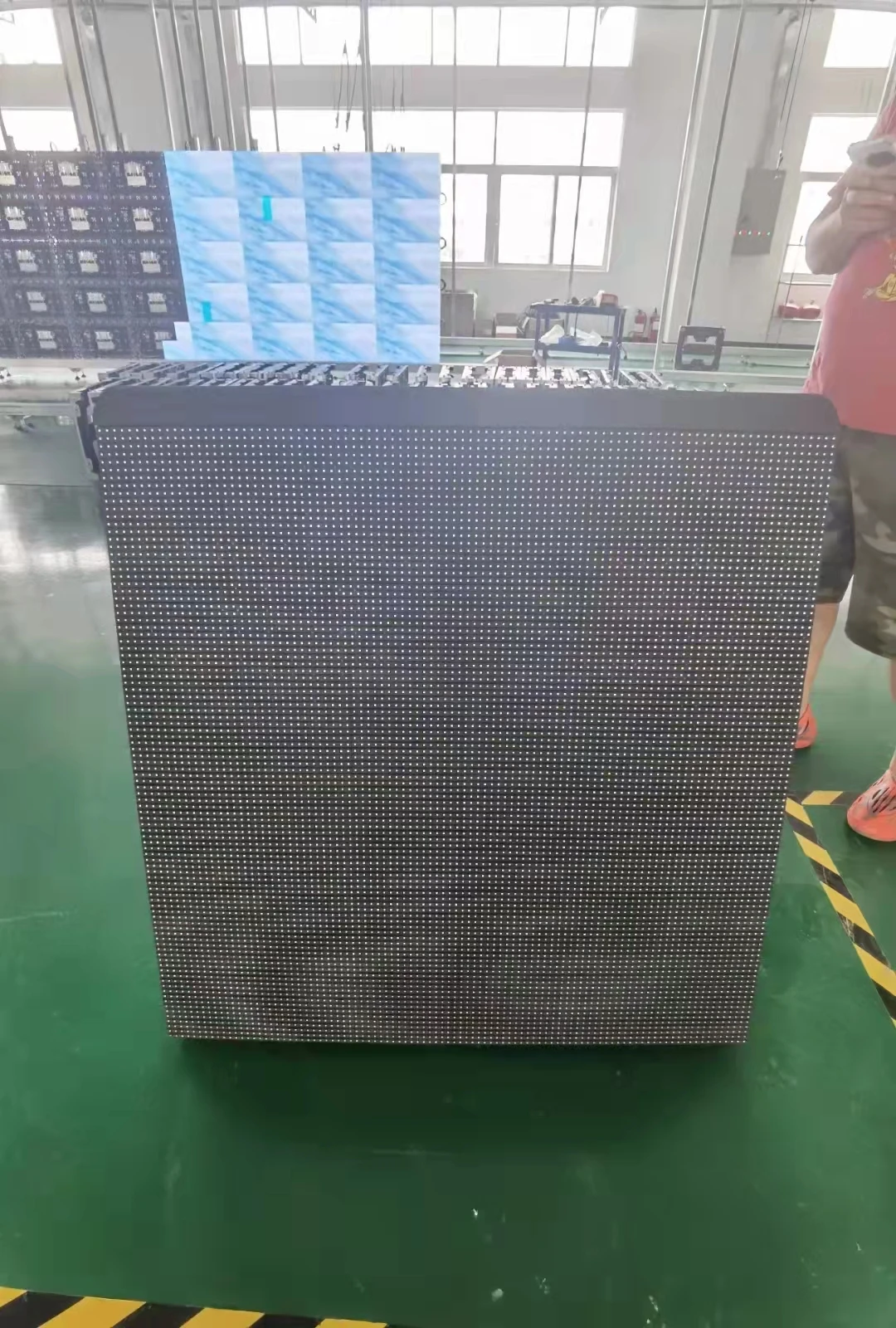 شاشة LED عالية السطوع للاستاد الداخلي لكرة السلة وكرة القدم سهلة التركيب لعرض الملعب ولوحة LED من الحديد المصبوب من الألومنيوم