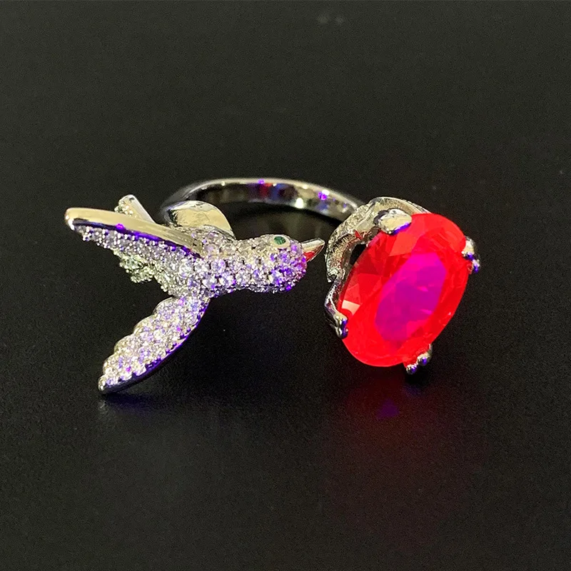 New Color Red Corundum Ring For Women High Quality Imitation Santa Maria Hummingbird Ring Party Wedding Jewelry