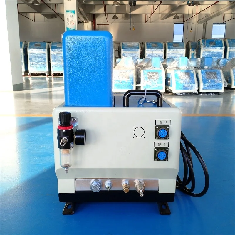 التلقائي الساخن تذوب لاصق قضيب المكبس ضخ الغراء آلة رش لاصق Melter نظام الإلتصاق