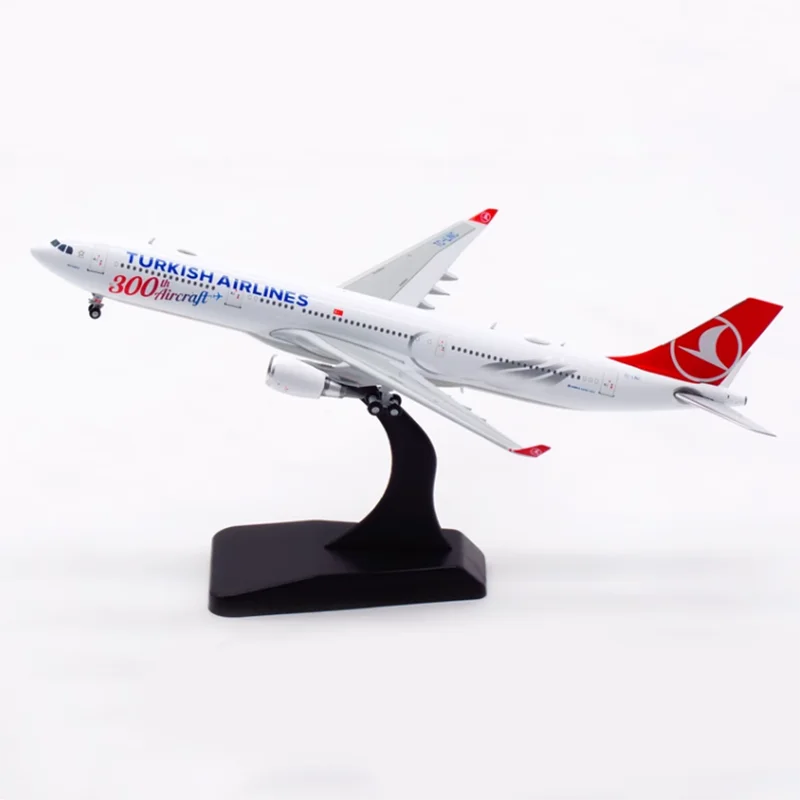 Diecast 1:400 Scale Turkish Airlines A330-300 TC-LNC Alloy Aircraft Model Collection Ornaments Display Toy Gift