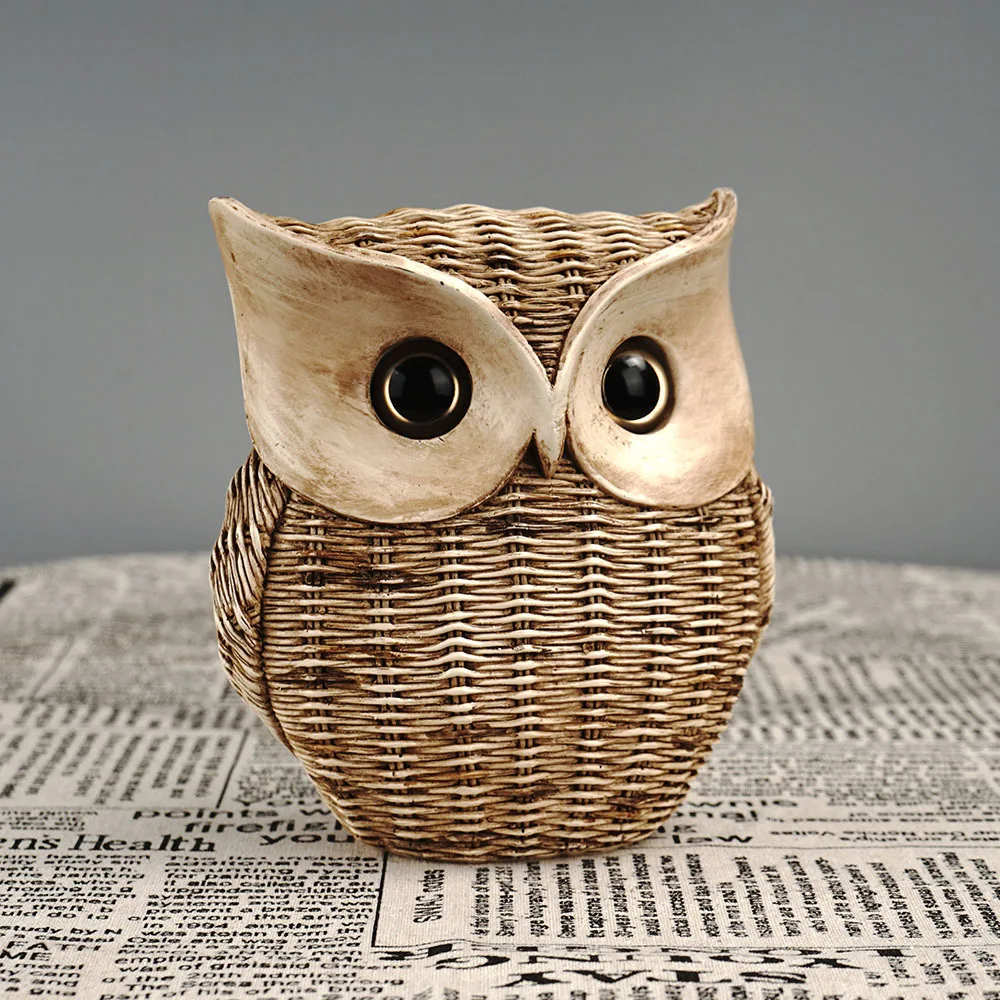 

Nordic Style Owl Resin Sculpture, Handcrafted Home Decor for Living Room Desk & TV Console