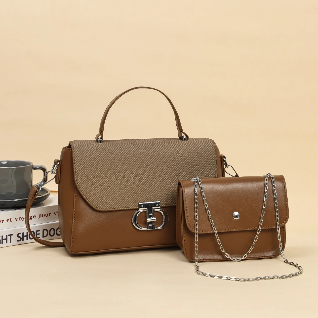 

Elegant Women's Tote Bag By Famous Designer Luxury Brand Popular Classic Leather Shoulder Bag for Stylish Ladies