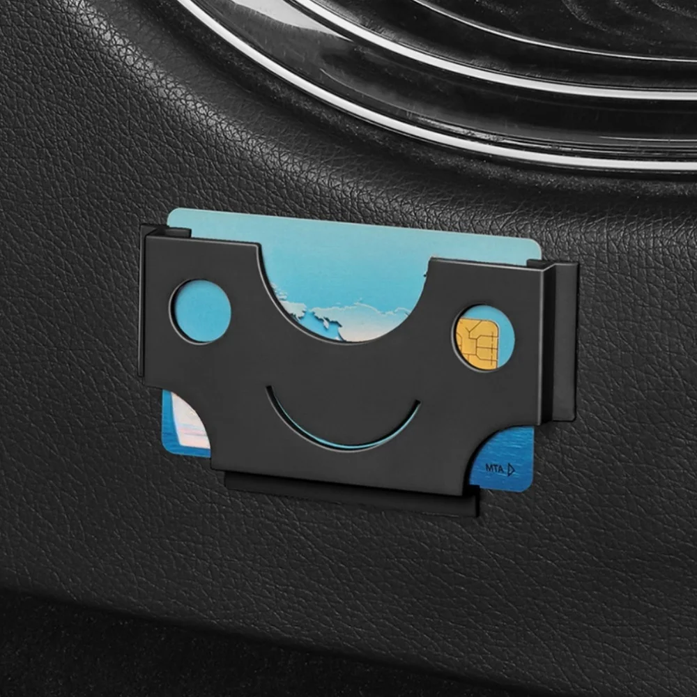 

Универсальный держатель для карт на солнцезащитный козырек автомобиля, 1 шт., из ПВХ, портативный, многофункциональный, с креплением-клипсой.