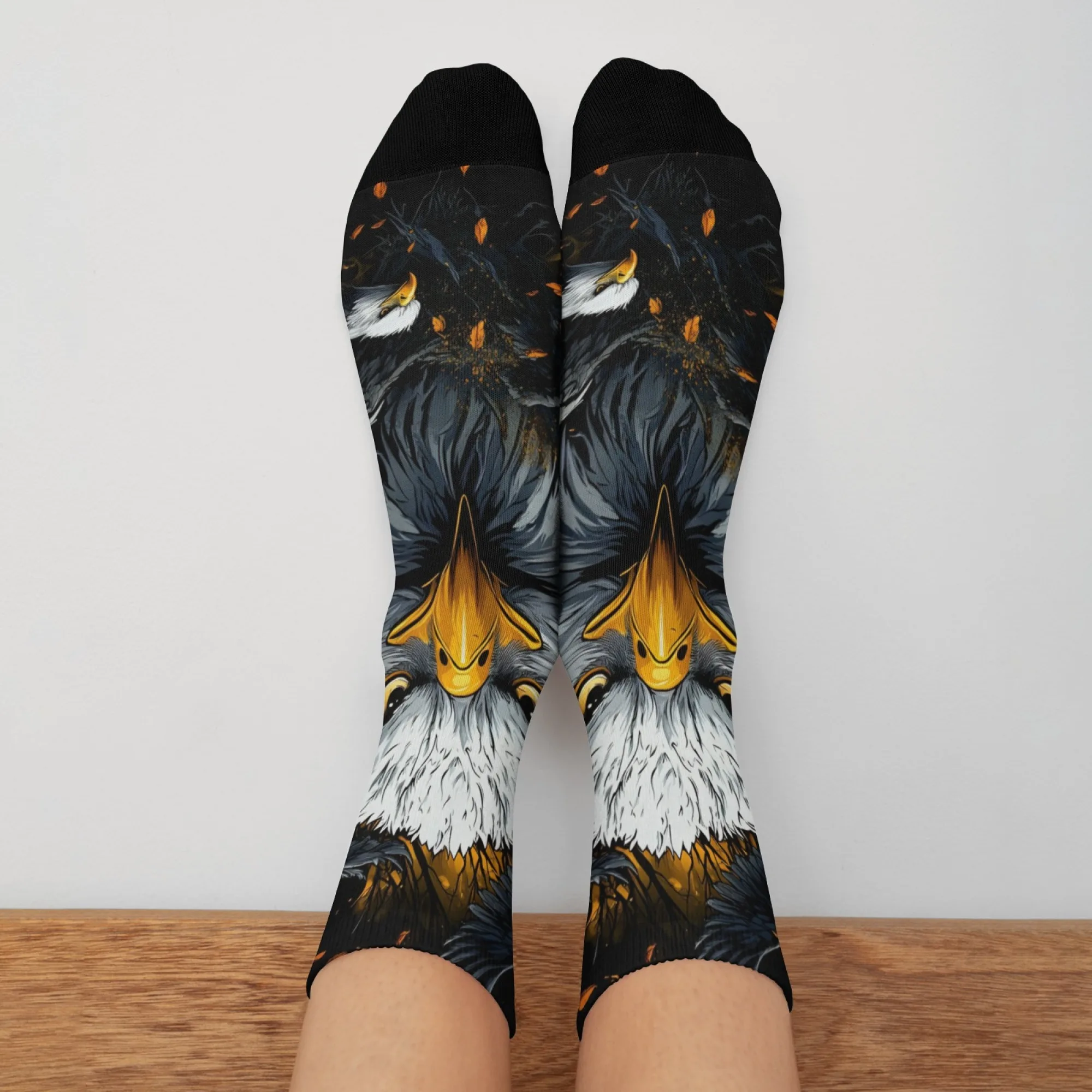 Skarpetki Crew z grafiką fajnego orła, wyrazisty styl zwierzęcy na aktywności na świeżym powietrzu, do noszenia na co dzień i na prezent, miękkie i wytrzymałe.