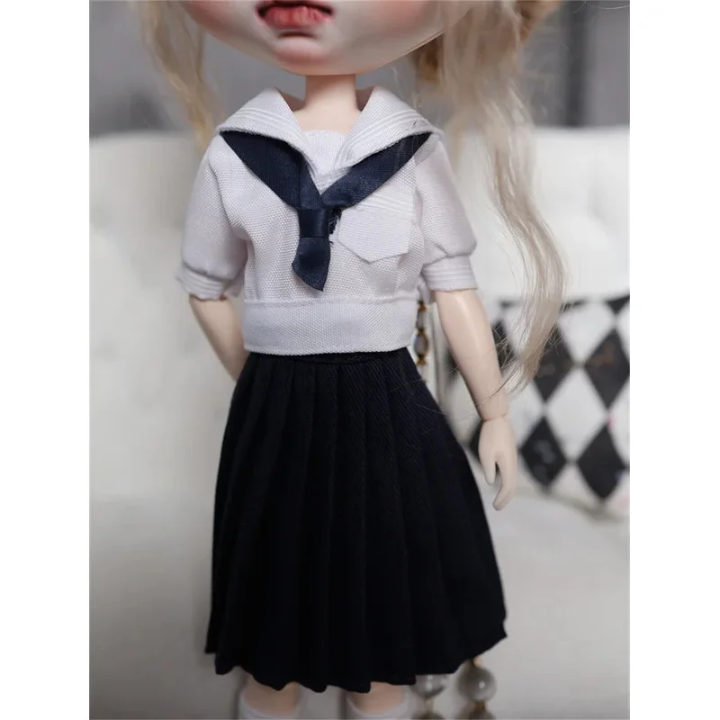 ملابس دمى BJD مناسبة لحجم ob24/26 مجموعة ملابس موحدة للكلية فنغشوي إكسسوارات دمي (نقطتان)