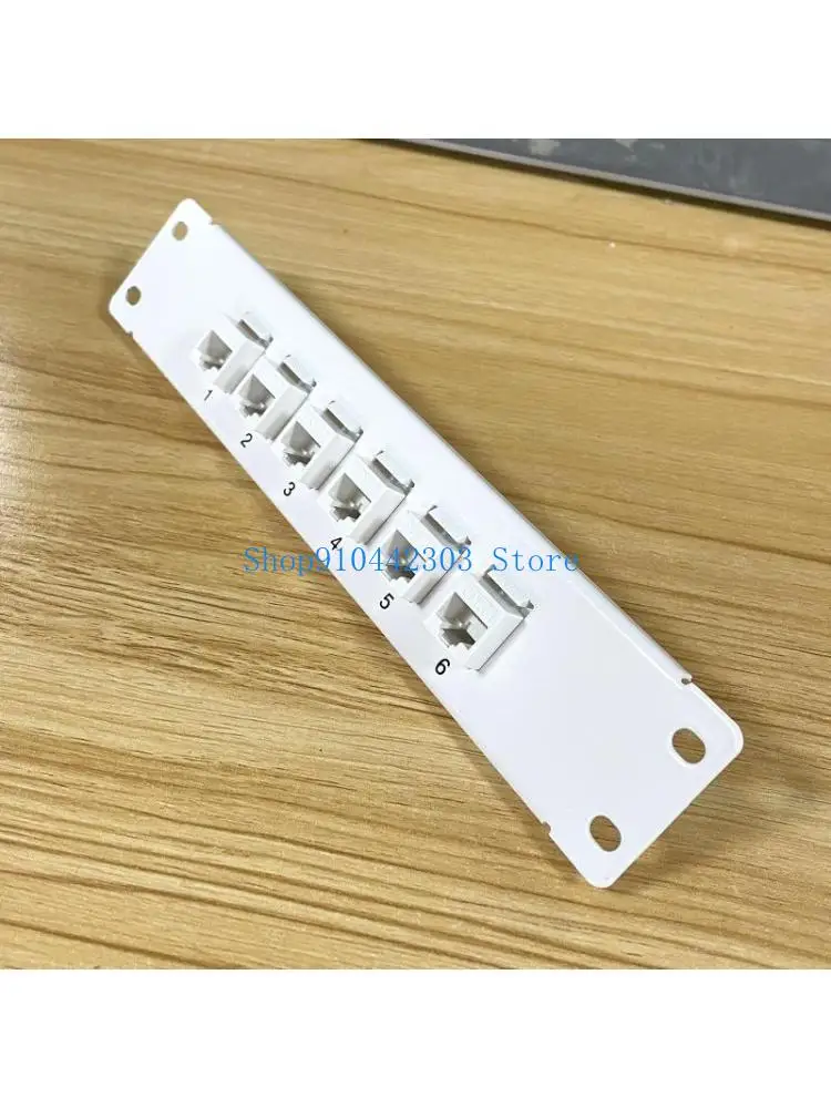 

L4MD Патч-панель Ethernet для настенного/стоечного монтажа высотой 1U с перфорацией для кабелей CAT6