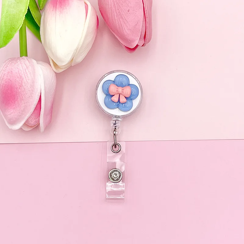 Cute retractable back clip Wholesale Nurse Student Name badge clip Bus Subway access card holder Keychain Party gift