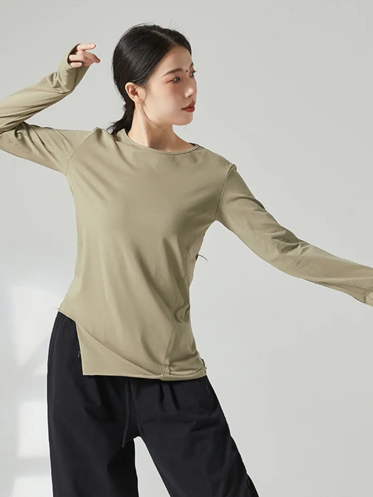 สตรีคลาสสิกเต้นรําการออกแบบไม่สม่ําเสมอด้านบนคอกลมแขนยาวสลิมฟิตเสื้อสีทึบสําหรับการฝึกซ้อมบนเวที