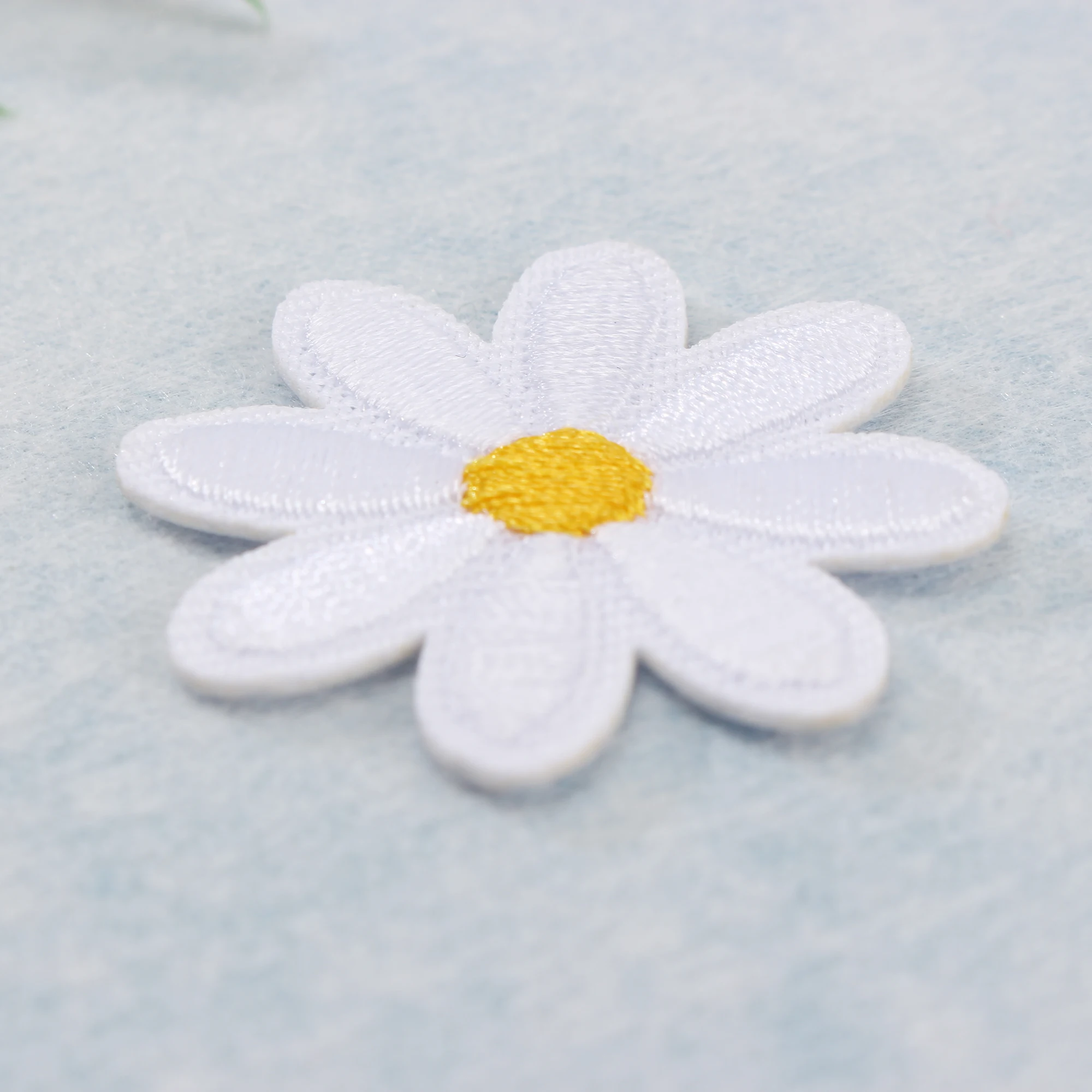 10pcs Diy Flower Daisy Embroidery Patches For Clothing Iron On Clothes Backpack Shoes Bags Sticker Stripe Applique Repair