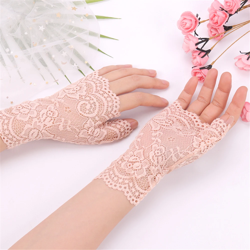 Fashion Half Finger Lace Gloves Women Dance Short Gloves Spring Summer Fingerless Mittens Outdoor Sunscreen Driving Gloves