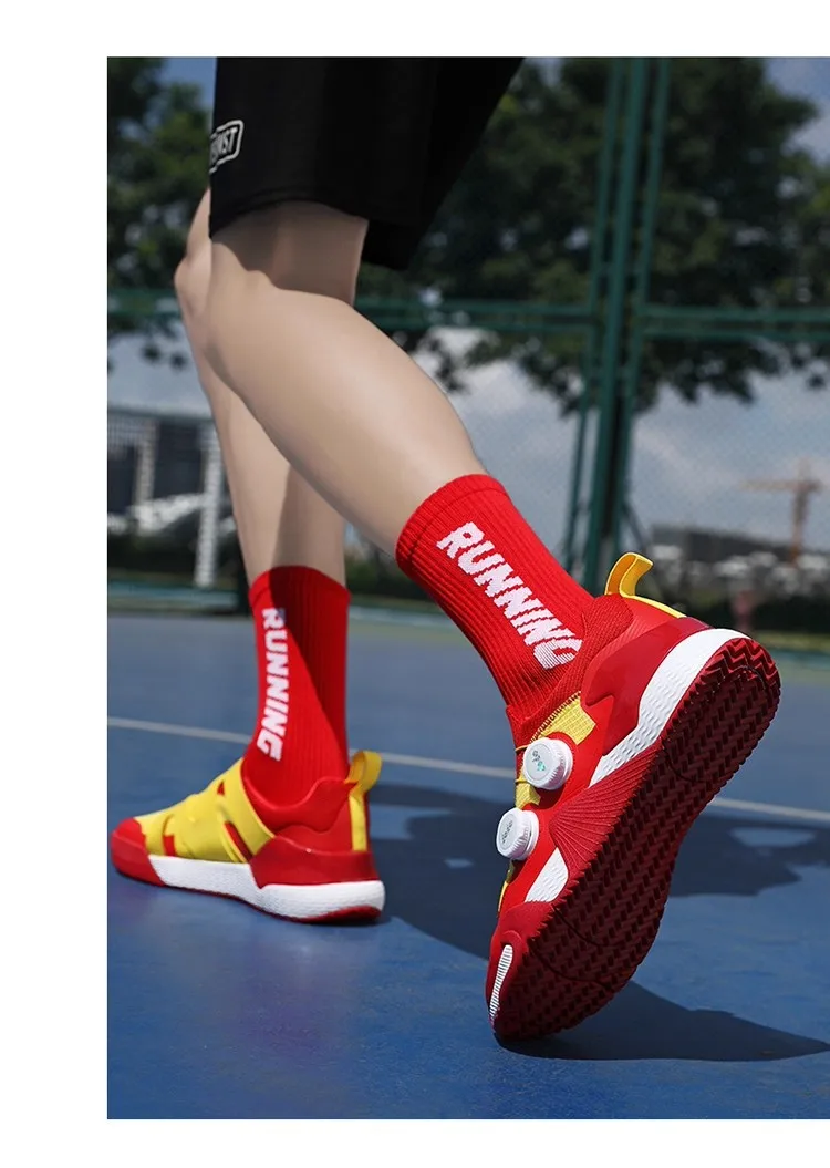 

2025 New Men's Badminton Shoes Breathable Mesh Badminton Sneakers Comfortable Outdoor Sneakers Women's Non-Slip Badminton Shoes