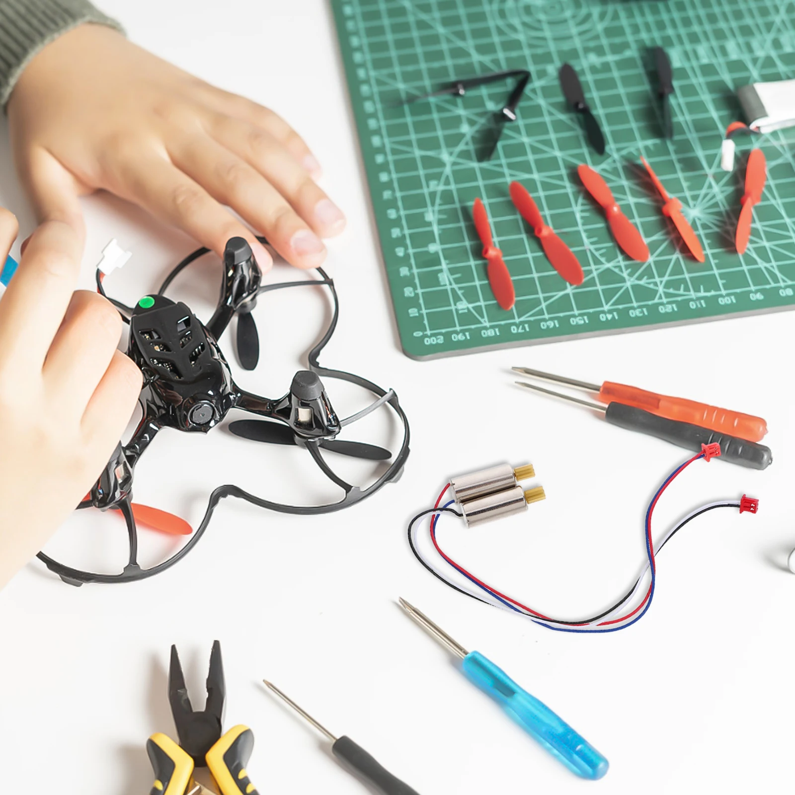 

Drone Motors Accessories Quadcopter Mini A-B Aircraft Model PVC Electronic Voltage Governor