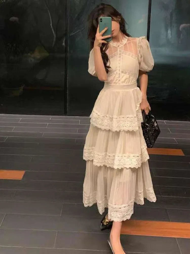 EWQ 2022 Autumn Summer Gentle Women Stand Collar Puff Sleeve Lace Gauze Spliced A-Line Multi Pleated Stitching Dress 16T51912S