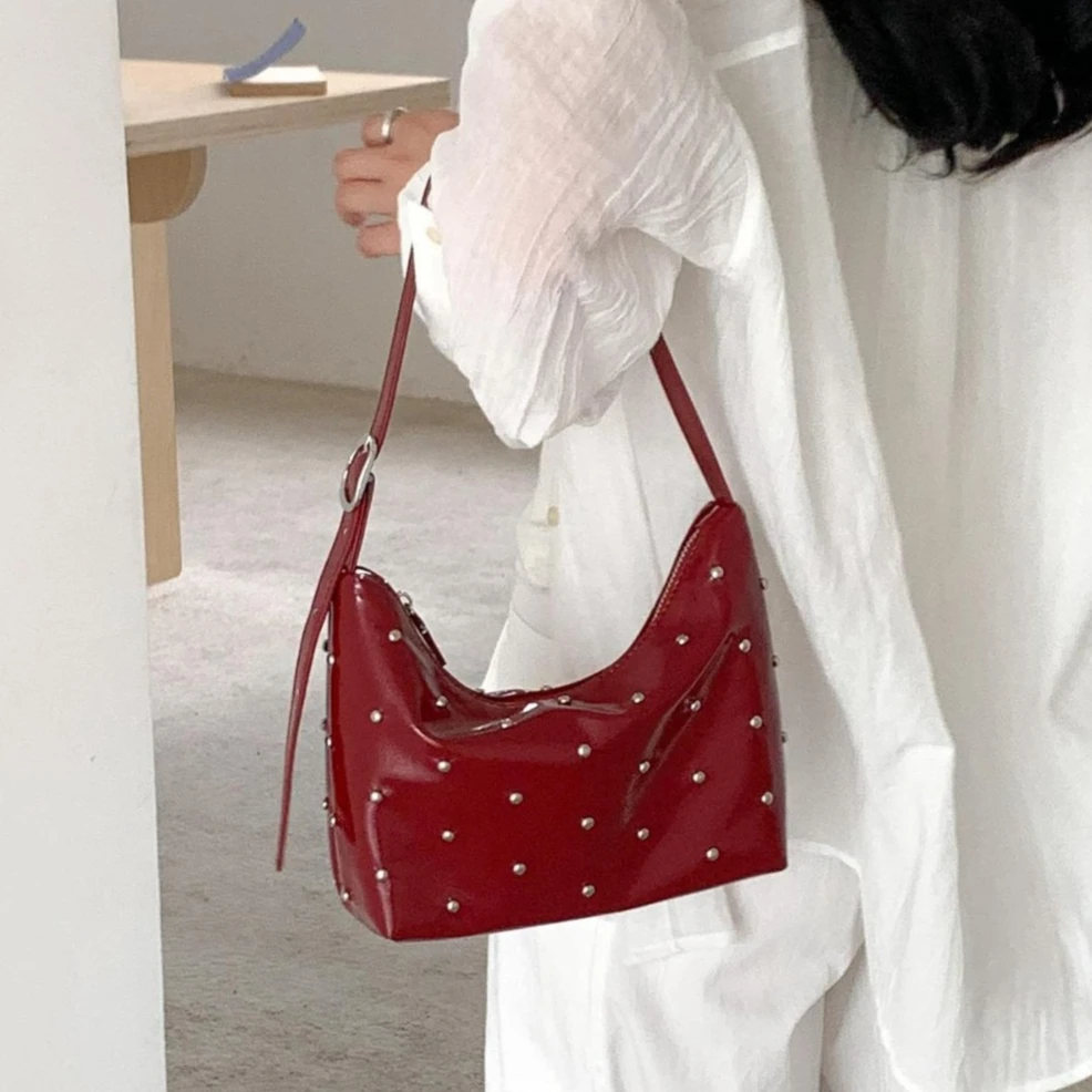 

PU Leather Shoulder Bags Women 2025 New Fashion Korean Retro Rivet Small Square Bag Female Casual Simple Solid Color Handbags