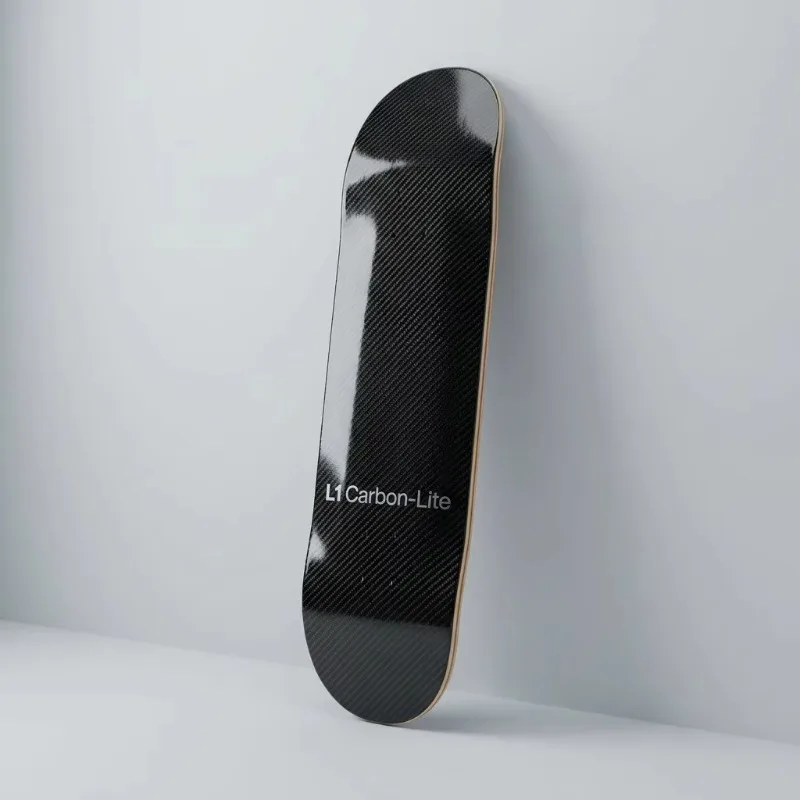 Custom 8.5mm Ultra-thin 2x2 Twill Carbon Fiber Skateboard Deck 31 Inches 8.0 8.25 Epoxy Bonding Wholesale
