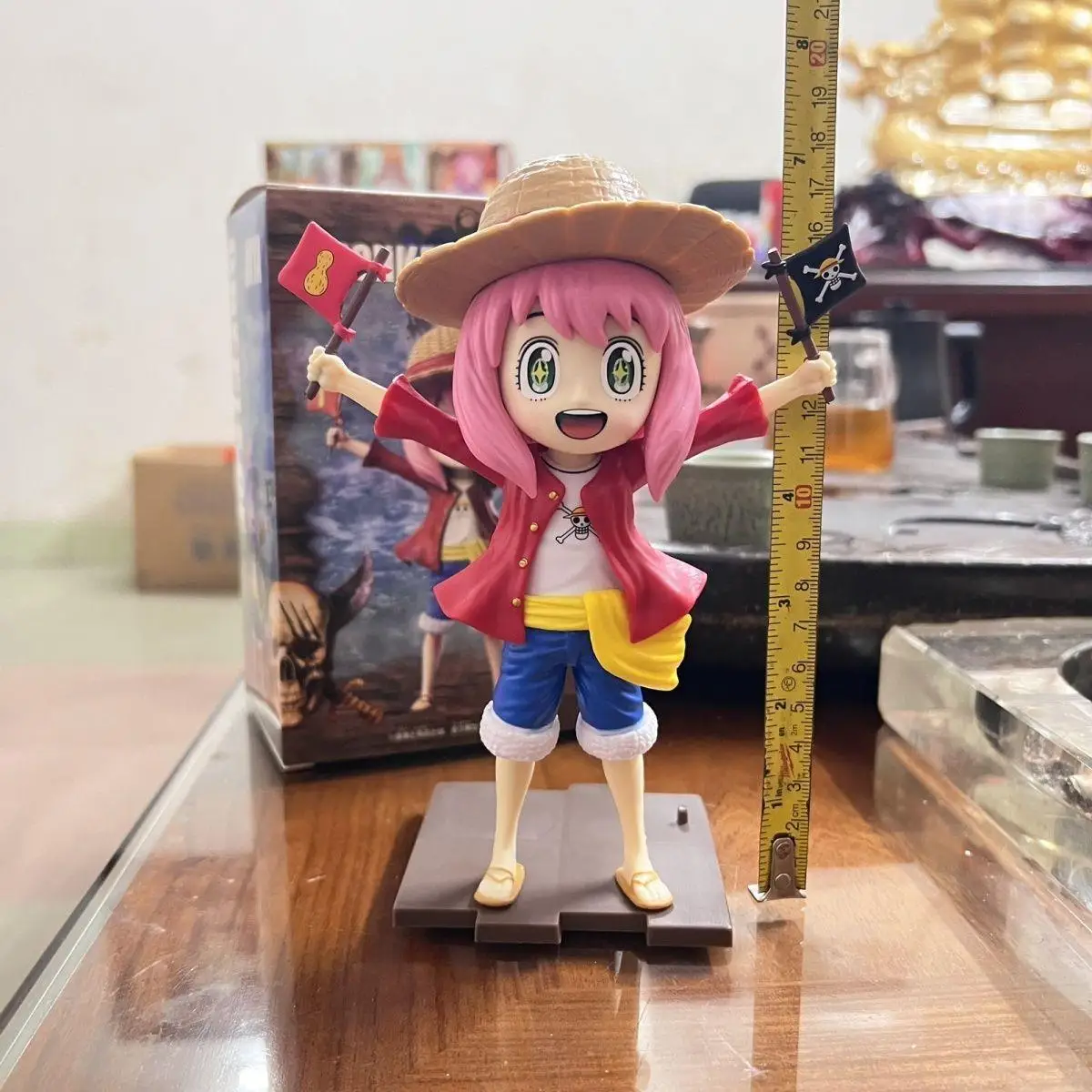 18 ซม.อะนิเมะ Anya Forger COS Luffy ยืนท่าทาง Action Figure PVC ของเล่นตุ๊กตาเดสก์ท็อปเครื่องประดับคอลเลกชันของขวัญ