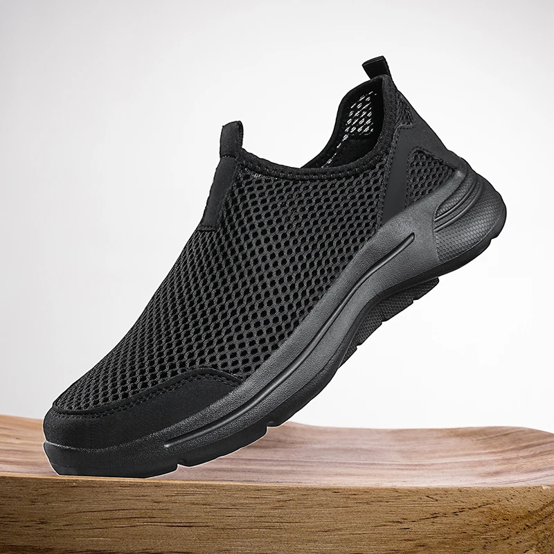 

New Running Shoes for Men Breathable Sports Shoes Light Weight Fashion Summer Mesh Breathable Sneakers for Men Plus Size 38-47