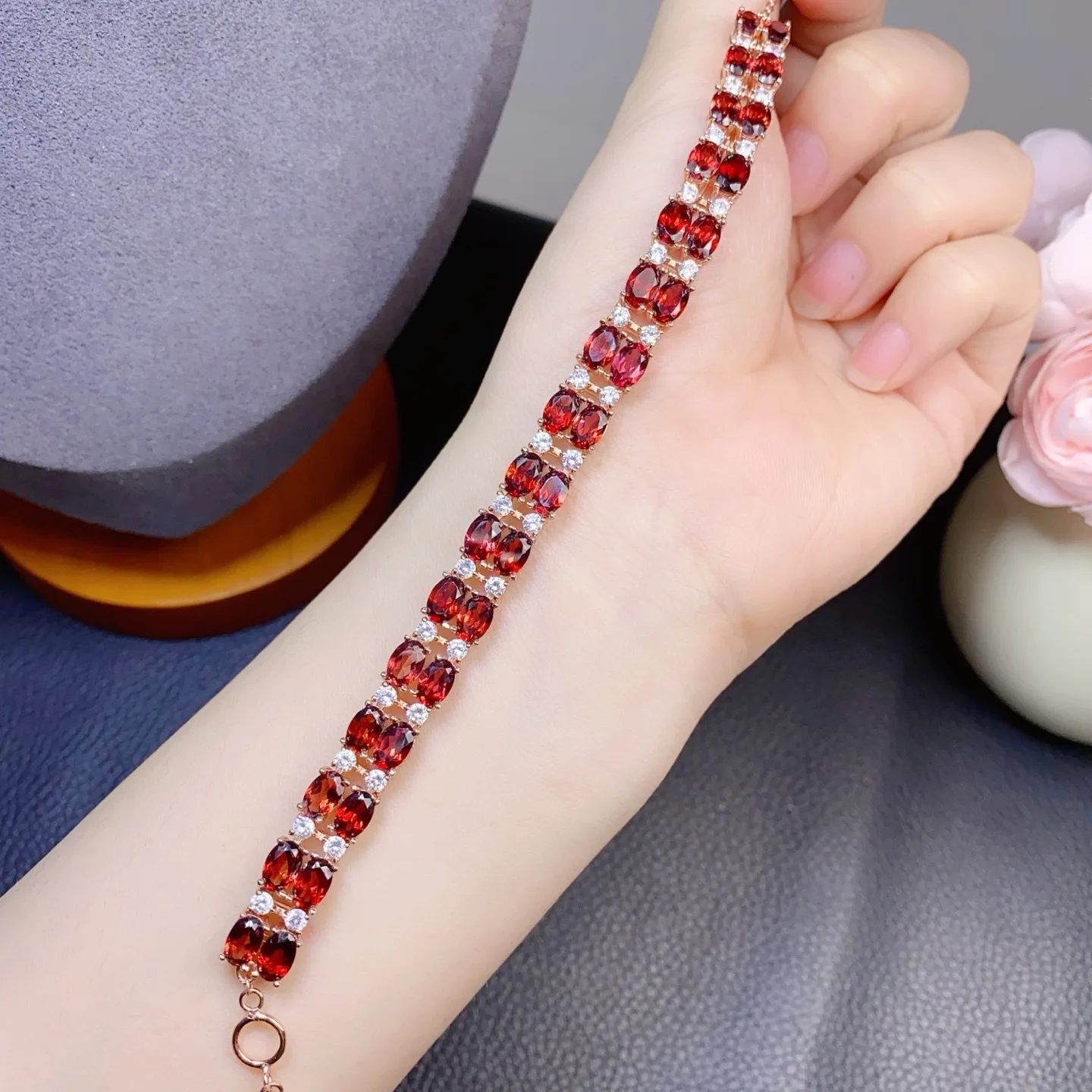 

S925 Серебряный инкрустированный браслет из натурального граната с серебряным покрытием из розового золота в стиле ретро, темпераментный женский браслет