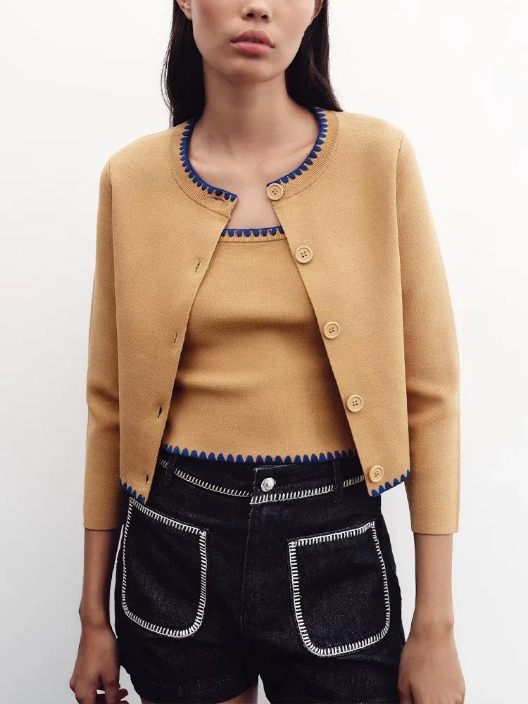 

European and American style autumn new women's fashion contrast color embroidery knitted jacket single breasted top