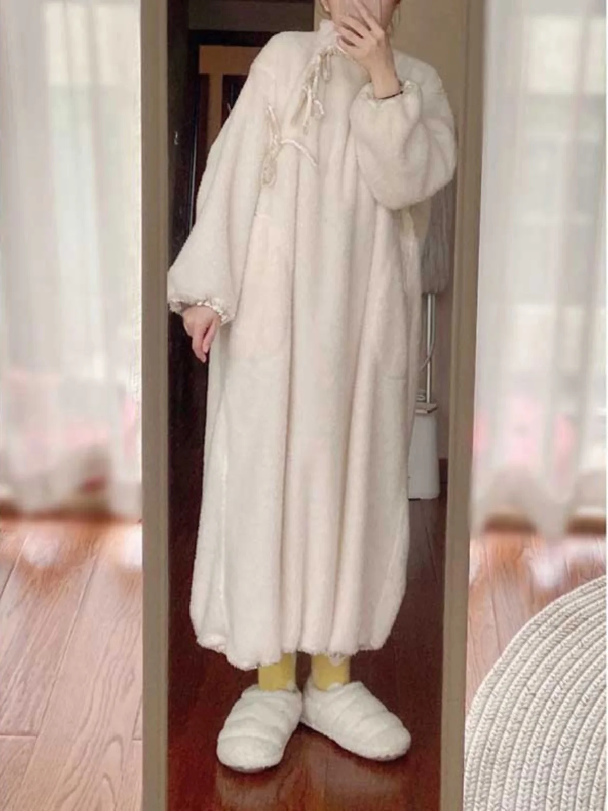 

plus Size 300 Pounds New Chinese Style Coral Fleece Sleep Dress Women Winter Thickened Warm Knot Nightgown Home Clo...