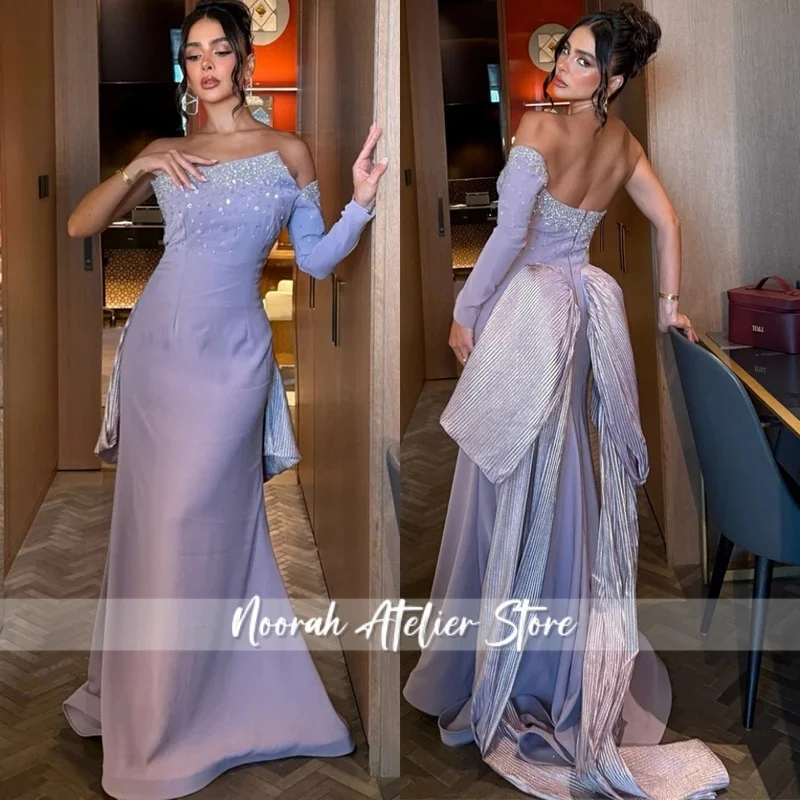 ชุดราตรีแบบไม่มีสายแบบโมเดิร์นที่ออกแบบได้ตามต้องการ ชุดเดรสงานพรอมผ้าเจอร์ซีย์ประดับคริสตัลสุดหรูหรา พร้อมชายกระโปรงยาวแบบพิเศษสำหรับโอกาสพิเศษ