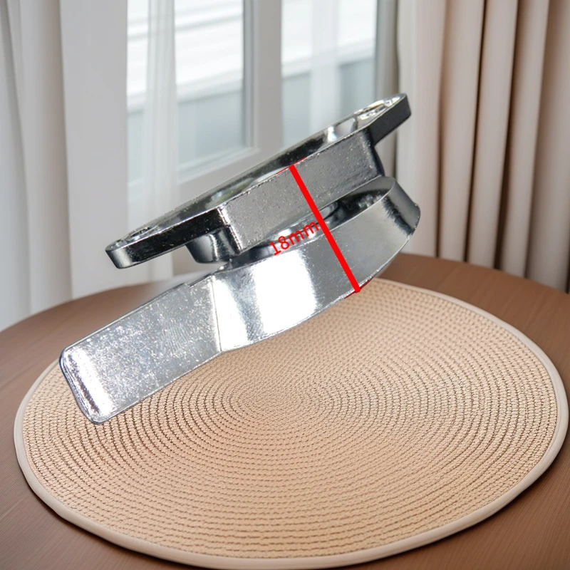 قفل نافذة عتيق من سبائك الألومنيوم قفل أمان للباب المنزلق مع خطاف هلال لنوافذ سحب البندية