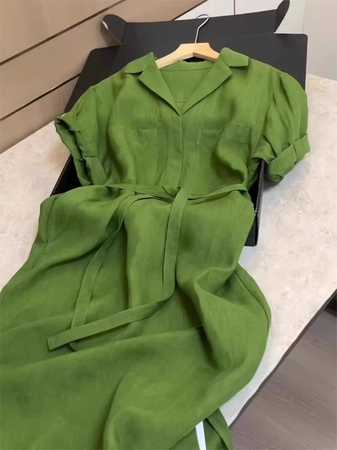 

Elegant Green Linen Waist-Cinching Dress Women's Fashion Commute Style Spring 2026 Korean Loose Fit A-Line Skirt Dress