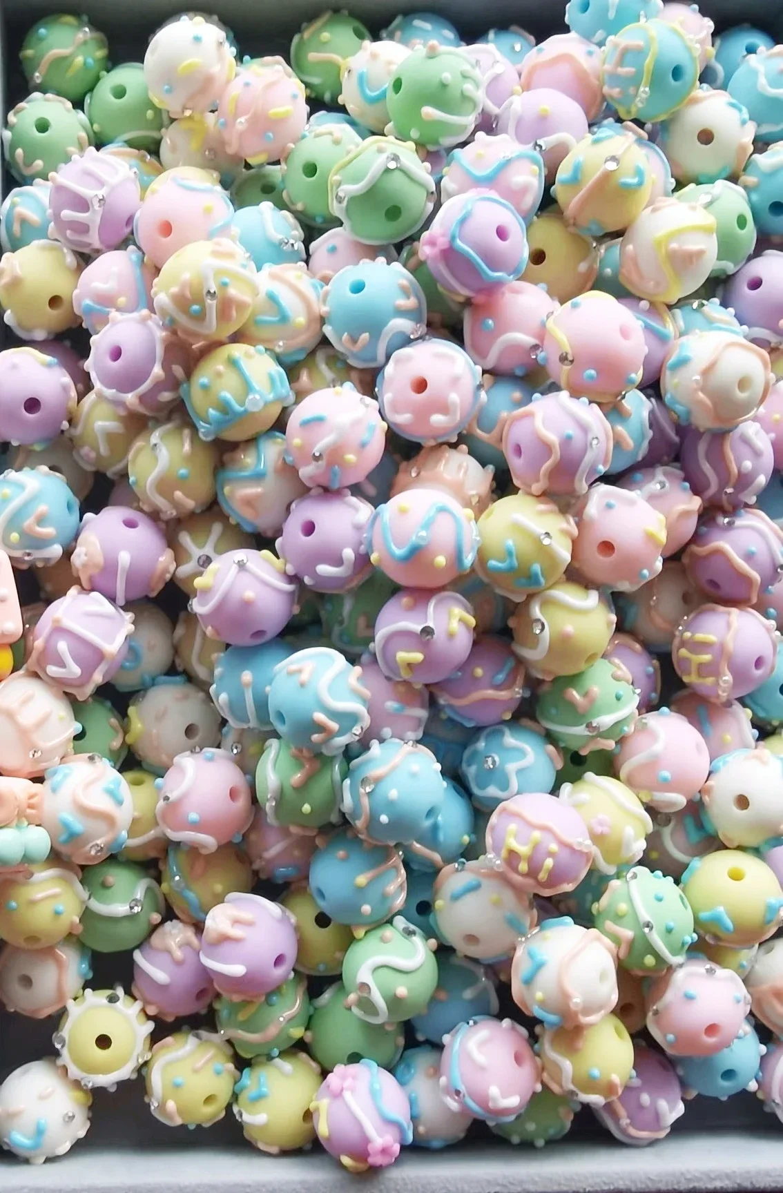 New Arrival Colorful Round Cake Cream Silicone Mix Pattern Handmade Beads DIY Charms for Bracelet Girly Post Jewelry Material