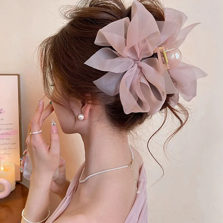 

1pc 2026 New Korean Mesh Bow Hair Claw Gentle Tulle Butterfly Clip for Women Back of Head Bun Ponytail Holder Elegant Daily Wear