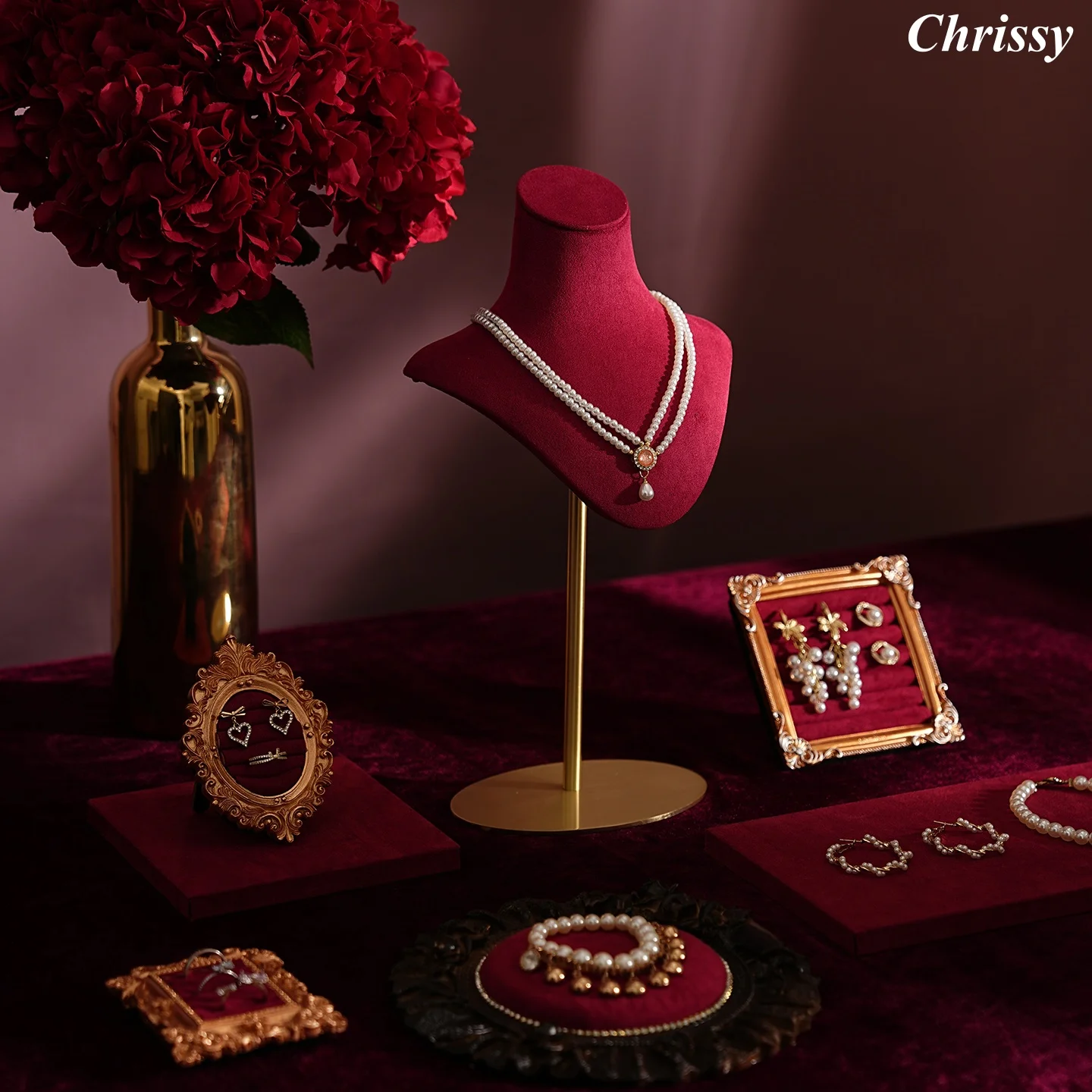 

Красная регулируемая подставка для ювелирных изделий из микрофибры в форме бюста, винтажная фоторамка, держатель для сережек для реквизита для фотографии