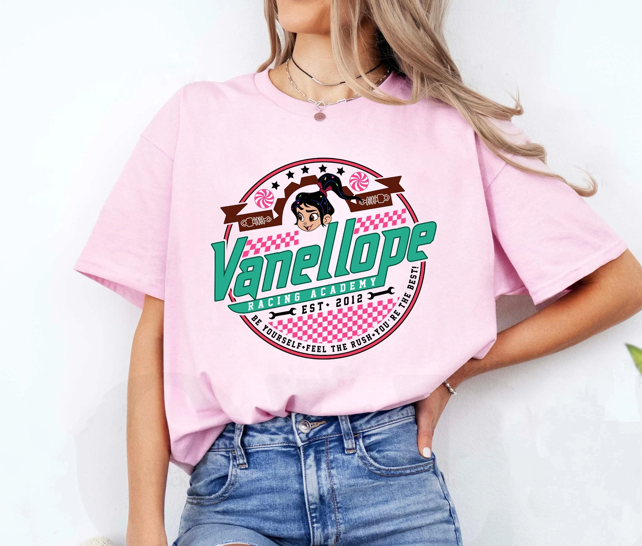 قميص ريترو ديزني فانيلوب ريسينغ أكاديمية 2012، تي شيرت Wreck-It Ralph Vanellope، Run Girl، قميص عائلة ديزني لاند #1