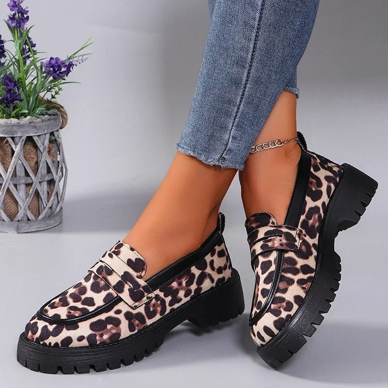 Trendy Leopard Print Loafers 2024 Autumn New Designer Casual Suede Platform Anti Slip Women\'s Plus Size Versatile Single Shoe