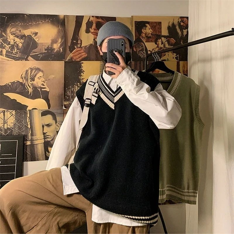 

Men's V-Neck Pullover Sleeveless Knit Vest Lightweight Thin Spring Autumn Loose Fit Stylish Color-Blocked Preppy Outerwear