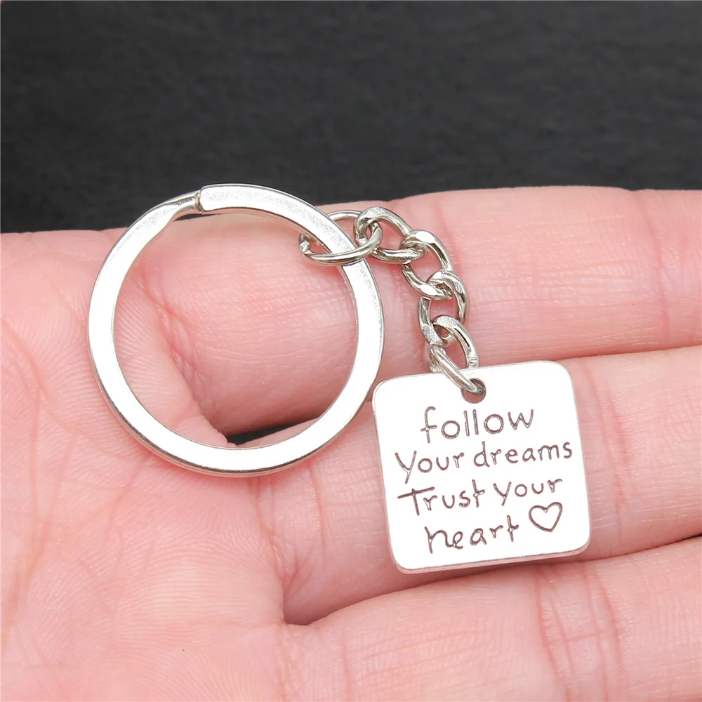 Keychain Holder Vintage Handmade Antique Silver Color 19x19mm Follow Your Dreams Trust Your Heart Pendant Keyring