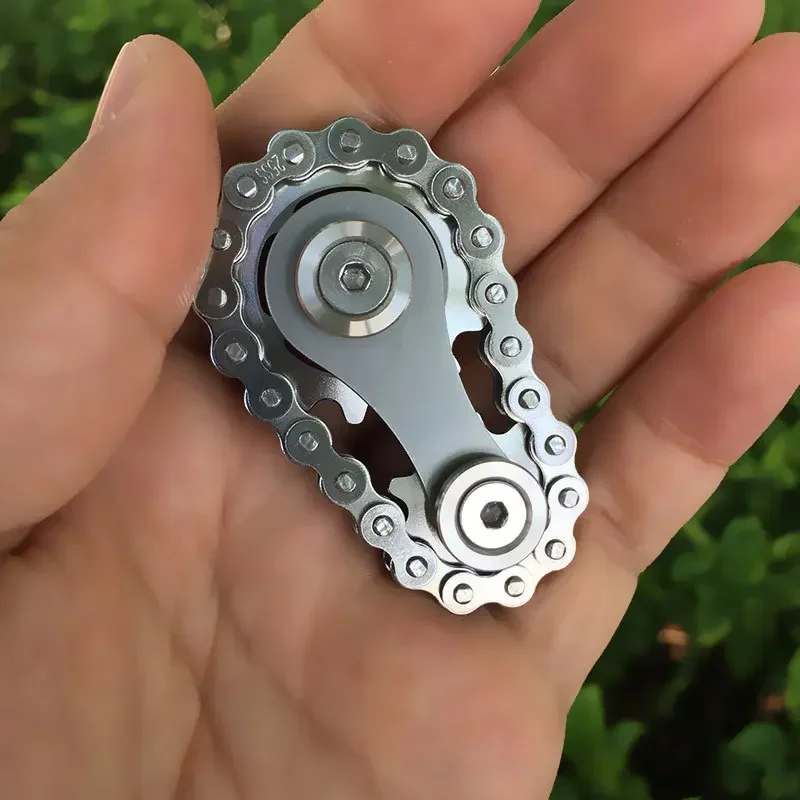 

Fingertip EDC Metal Roadbike Gyro Sprockets Sprockets Gyro Flywheel Toy Sproket Chains Drop Gear Spinner Ship Chain