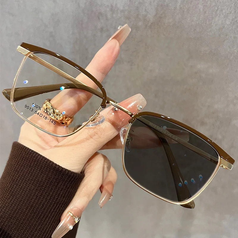 Ultra Light Photochromic Splicing Color Myopia Glasses Business Men Anti Blue Light Near Sight Glasses Women Half Frame Glasses