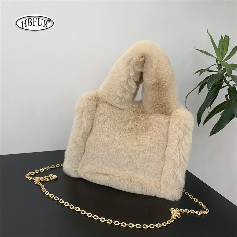 2024 Women's Bag Plush Bag Design Luxury Tote Handbag Fashion Ladies Handbag Under Crescent Small Square Bag Lady Faux Fur Bags