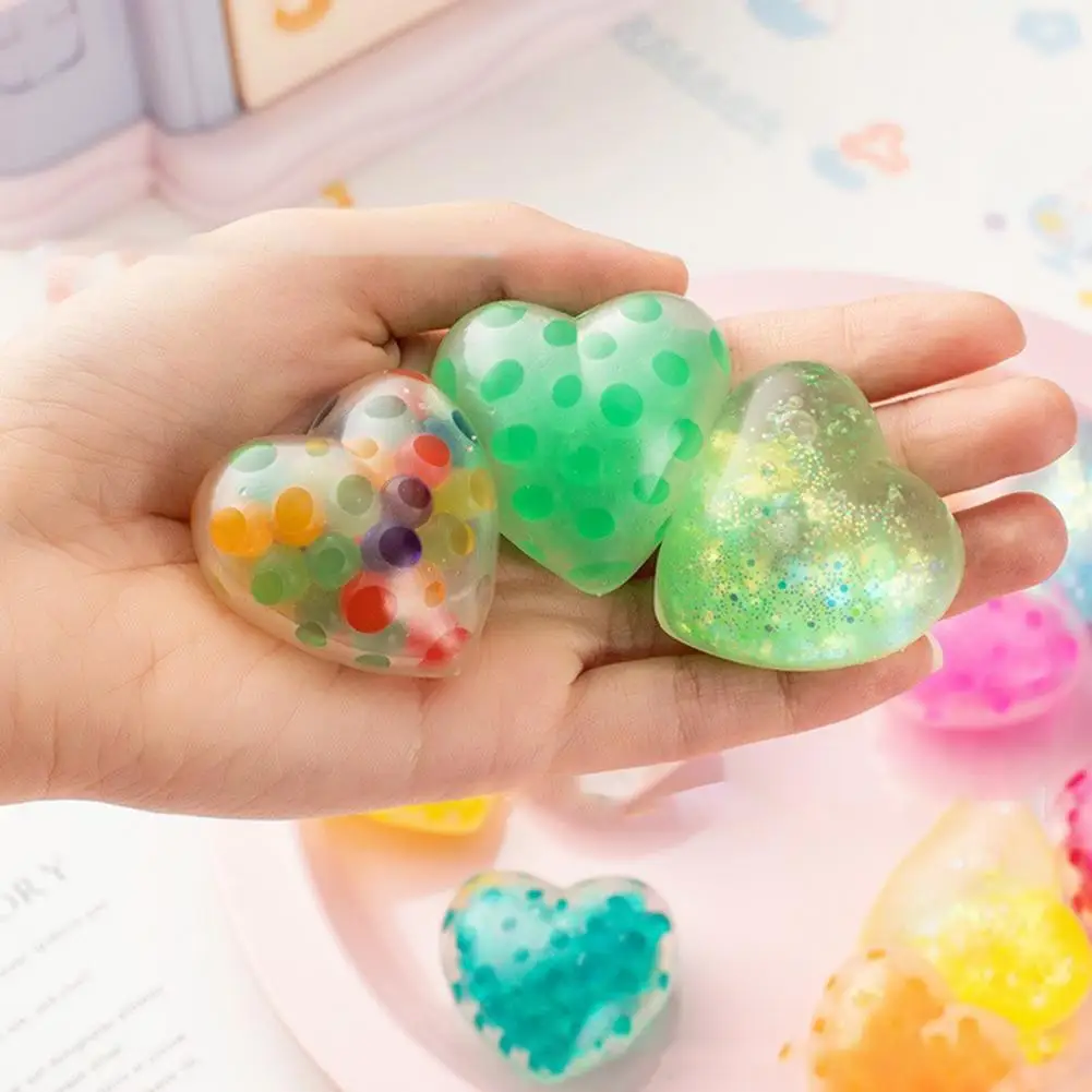 5 uds amor corazón aplasta juguete brillo polvo bolas pequeñas rellenas alivio del estrés divertido en forma de corazón apretar Fidget juguete niños adultos Va