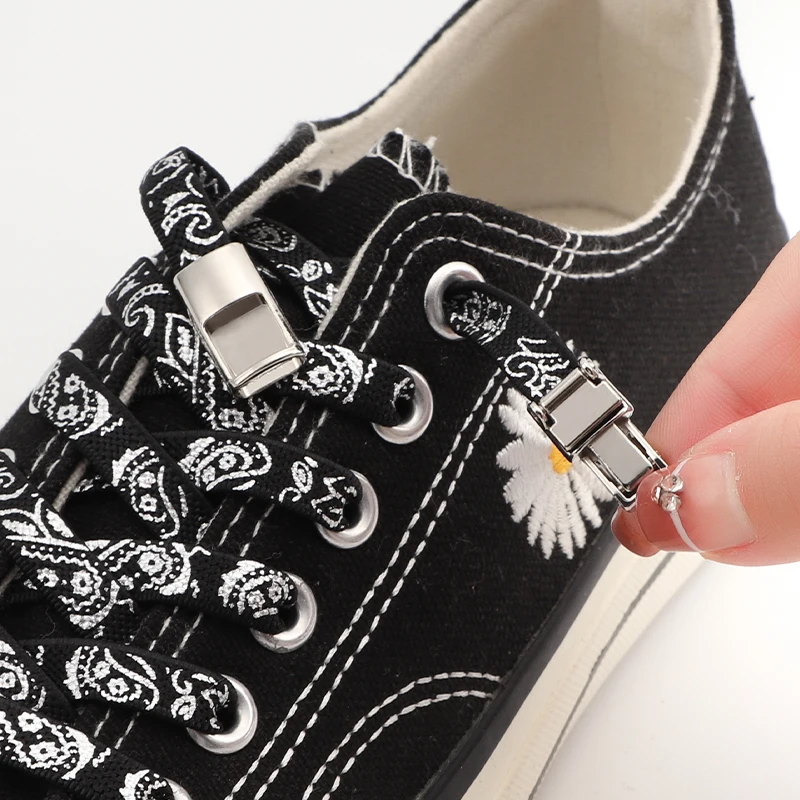カラフルな靴ひもネクタイなしプリント弾性靴ひもスニーカー金属 - Sneaker Care Accessories のレビューと価格