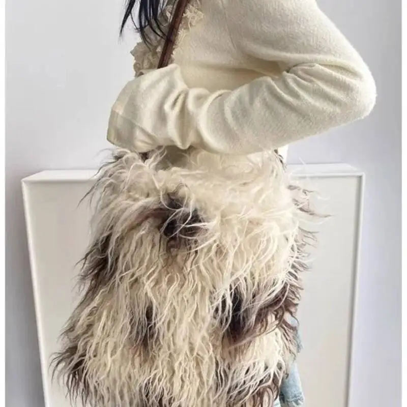 Haruku Beige Plush Tote Women Soft Large Capacity Shoulder Ladies Y2k Aesthetics Unique Distinctive Crossbody Bag 2025