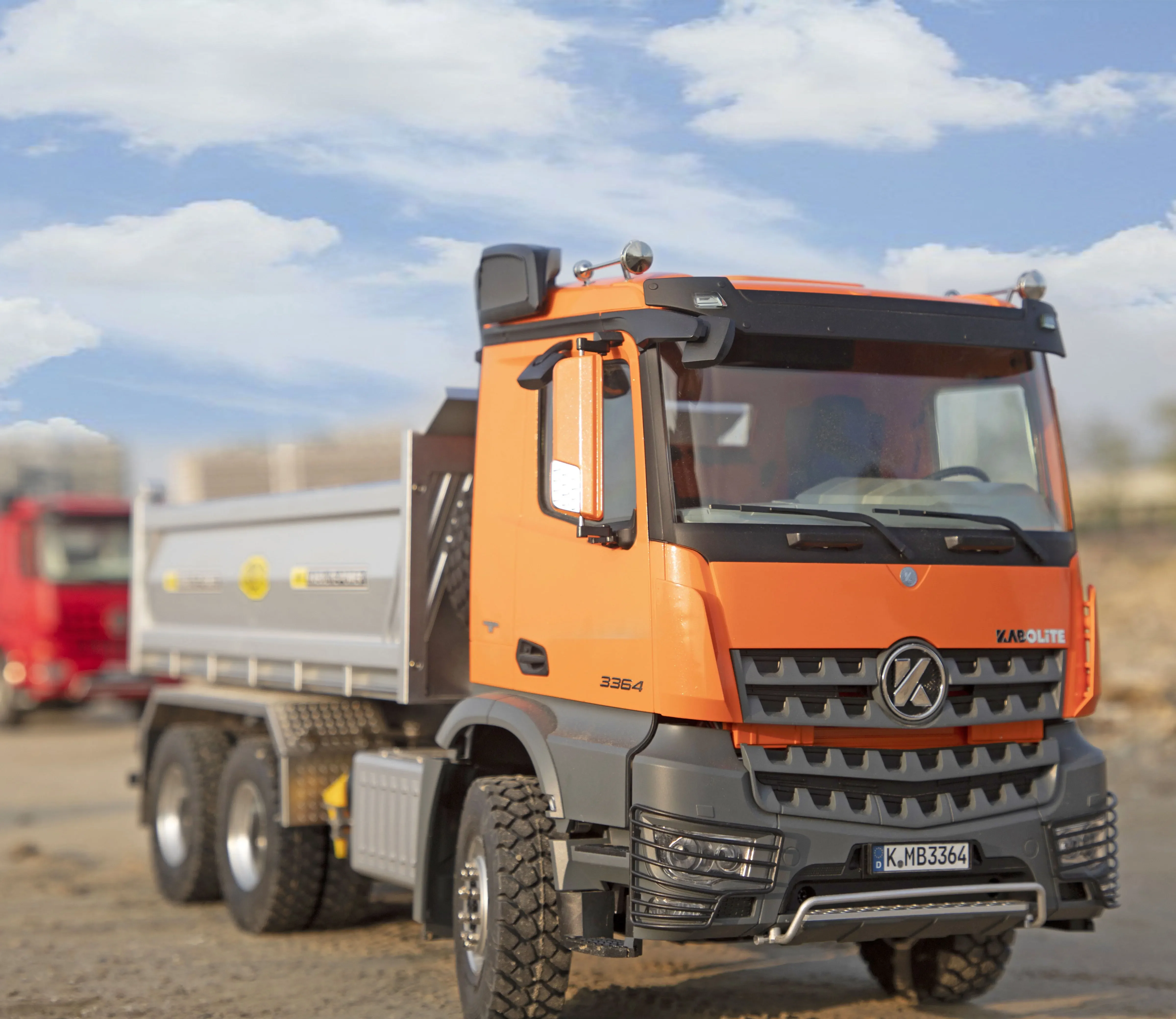 RC 1/14 6x6 6x4 Hydraulic Dump Truck K3364 with Sound and Light with Differential Lock KABOLITE Remote Control Hydraulic Truck