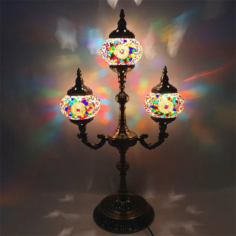 

European retro villa living room dining room bar cafe B & B decoration Buddhist hall Turkish handmade glass table lamp