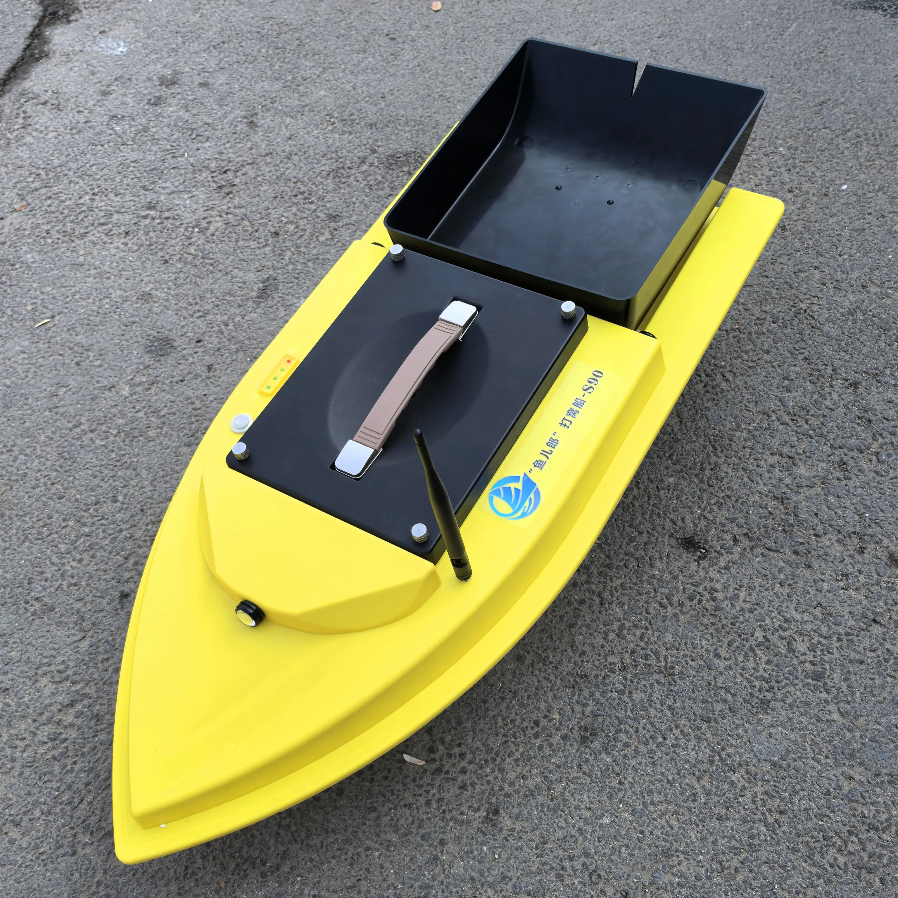 Upgraded GPS RC Plastic Bait Boat 800m Range 12kg Heavy Load High‑Speed 5.0mph With Fish Finder 40 GPS Points For Carp Fishing