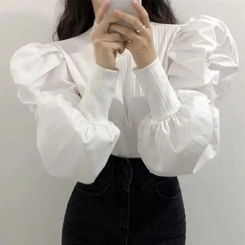 Korean Ins Court Style Round Neck Threaded Splicing Design with Closed Mouth Bubble Sleeves Slim Fit Shirt Top for Women