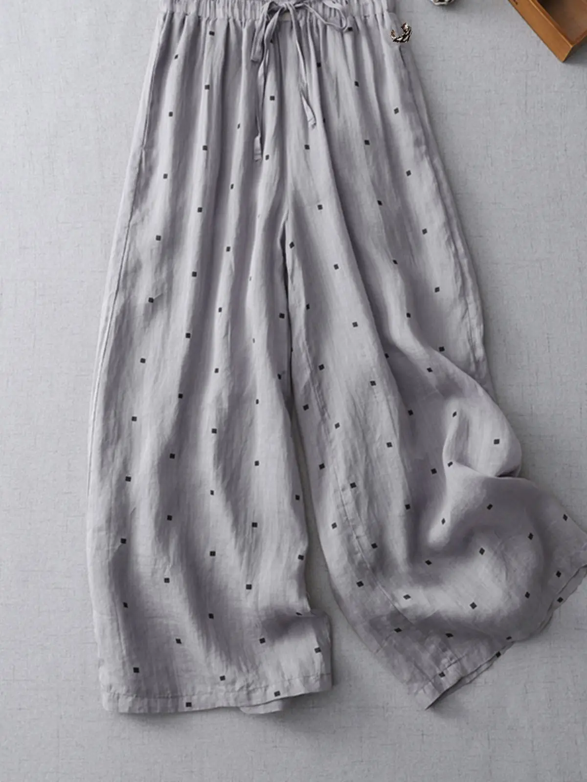 パンツ レディース 韓国 夏 シフォン アウトドア プリーツ 流れるような ドット柄 リゾート 格子柄 軽量 オールマッチ Kpop トレンディ ユニーク ラベル付き