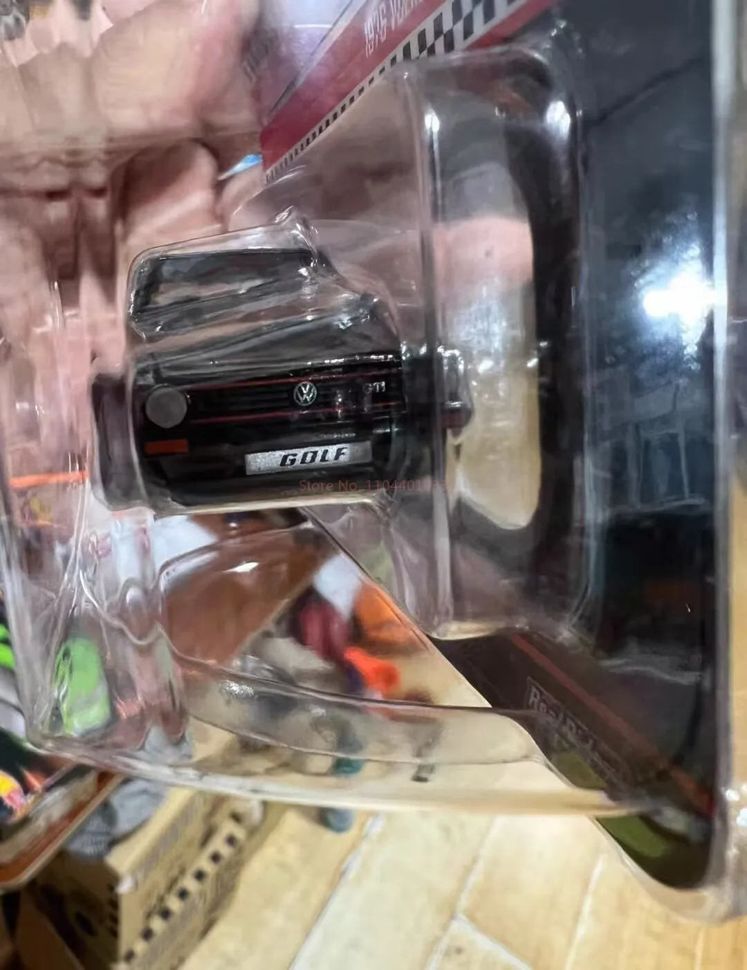 Neue Original Hot Wheels JCP07 RLC Exclusive 1976 Volkswagen Golf Mk1 GTI 1/64 Druckguss-Modellautos Jungenspielzeug zum Sammeln als Geburtstagsgeschenk