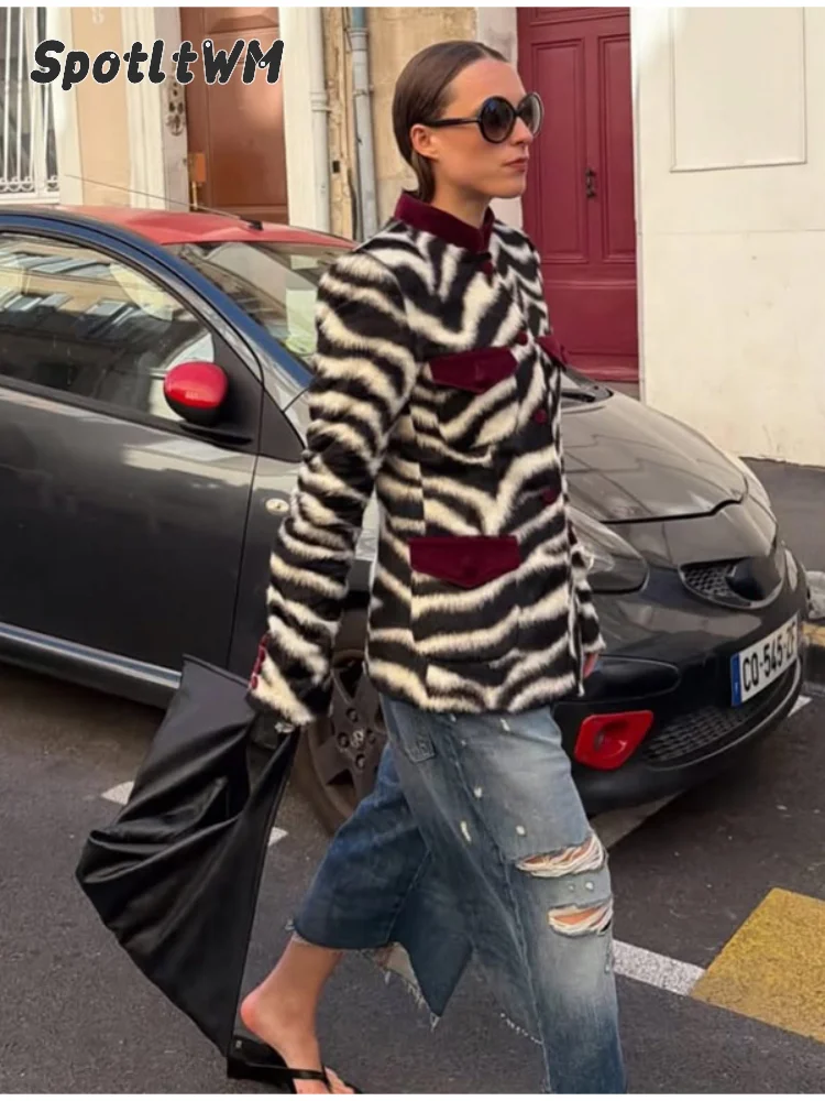 Women's Zebra Faux Fur Stand Collar Jacket Single Breasted Velvet Pocket Vintage Coat Lady 2026 Autumn Lady Street Outerwear