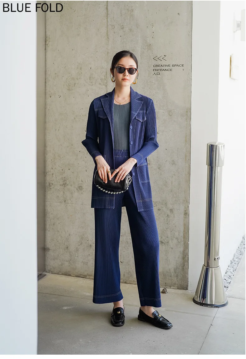 New Spring and Autumn Miyake Pleated Retro High-end Denim Style Temperament Commuter Suit PLEATS Trousers Set 2 Piece Sets Women